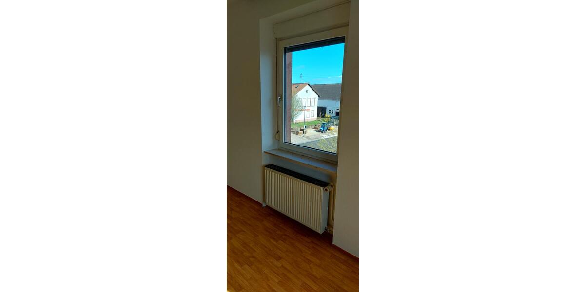 Etagenwohnung Bechhofen - 3 Zimmer, 85 m&sup2;, 595&euro; | Angebot:26645896