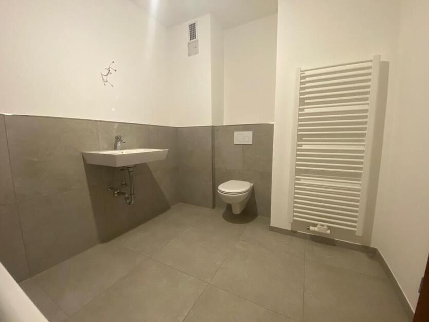 Familienfreundliche Doppelhaushälfte in Frankfurt Bergen-Enkheim – 6 Zimmer, Garten