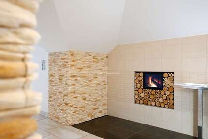 Wohnung Zwickau Mitte-Süd - 2 Zimmer, 152 m&sup2;, 1.150&euro; | Angebot:26048470