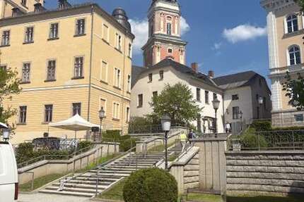 Haus zum Kaufen in Greiz 75.000 € 210 m² 9 zimmer