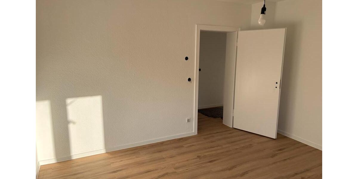 Etagenwohnung Langenfeld (Rheinland) - 2 Zimmer, 72 m&sup2;, 1.170&euro; | Angebot:26335312