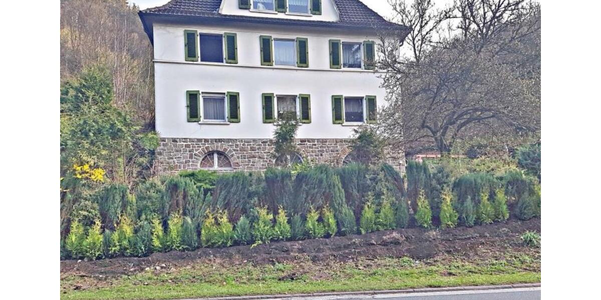 Zweifamilienhaus in Alleinlage 14 zimmer