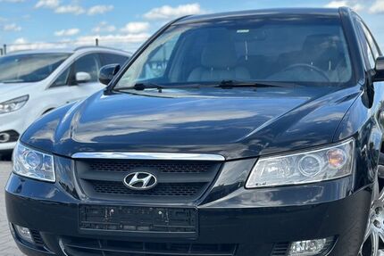 Hyundai SONATA 168.000 km 3.499 &euro; Dietzenbach 63128