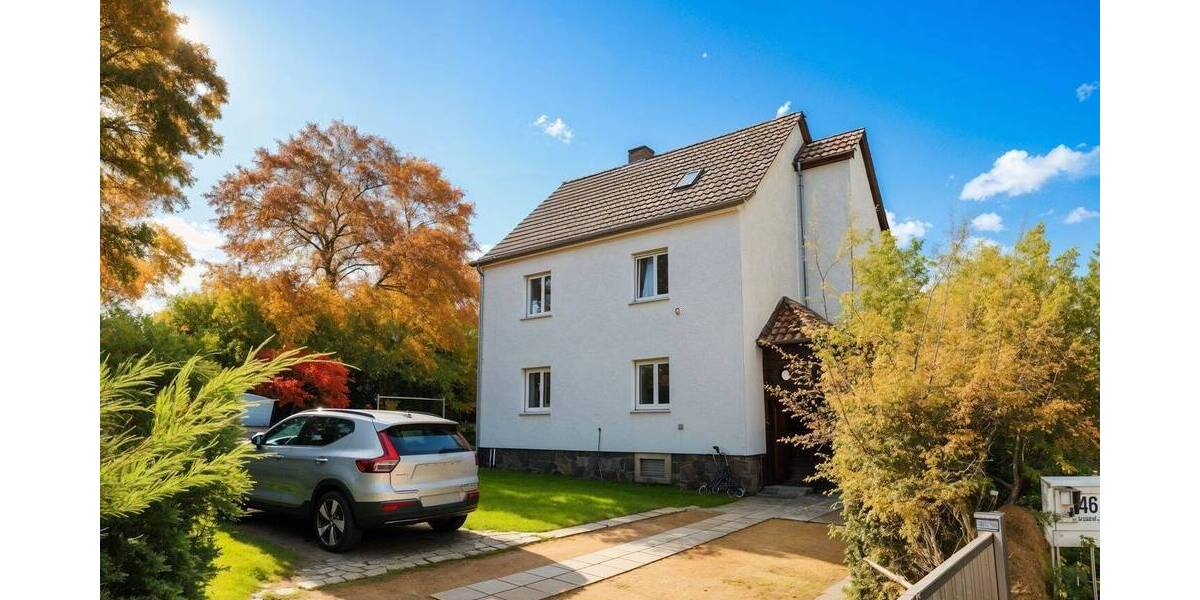 +++ Großzügiges Einfamilienhaus mit 1.300 m² Gartenparadies in begehrter Lage von Klotzsche +++ 9 zimmer