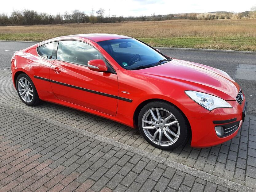 Hyundai Genesis 178.000 km 9.799 € Berlin 13125