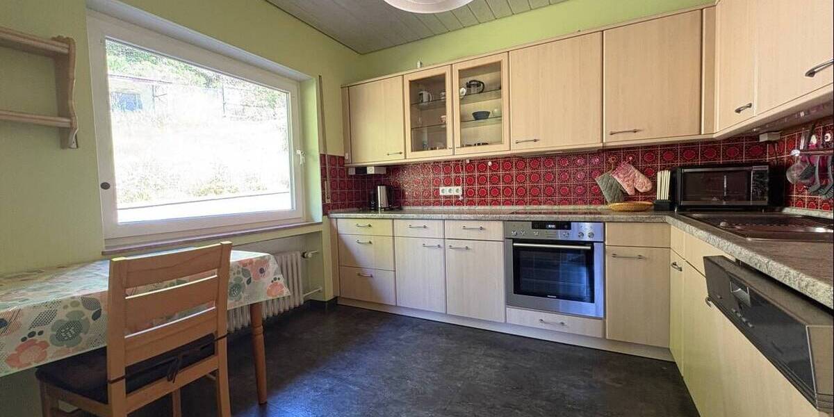 Einfamilienhaus Dillenburg Nanzenbach - 8 Zimmer, 175 m&sup2;, 335.000&euro; | Angebot:26778532