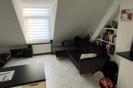 Helle, voll möblierte 2-Zimmer-DG-Wohnung in Leipzig-Altlindenau 2 zimmer