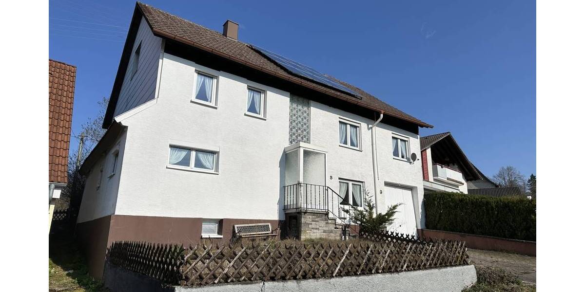Einfamilienhaus Rottweil / Zepfenhan Zepfenhan - 7 Zimmer, 158 m&sup2;, 195.000&euro; | Angebot:26157441