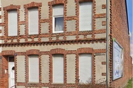 Haus Stendal - 8 Zimmer, 214 m&sup2;, 145.000&euro; | Angebot:24573637