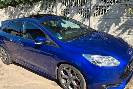 Ford Focus 165.032 km 10.900 &euro; Ruhner Berge 19376