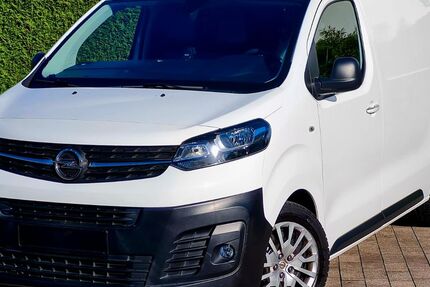 Opel Vivaro 43.000 km 19.700 &euro; Bad Lippspringe 33175
