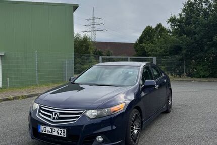 Honda Accord 207.000 km 7.499 &euro; Bardowick 21357