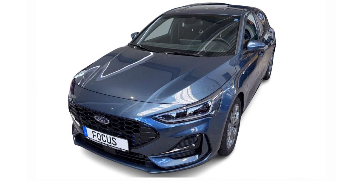 Ford Focus 10.900 km 28.980 &euro; Braubach 56338