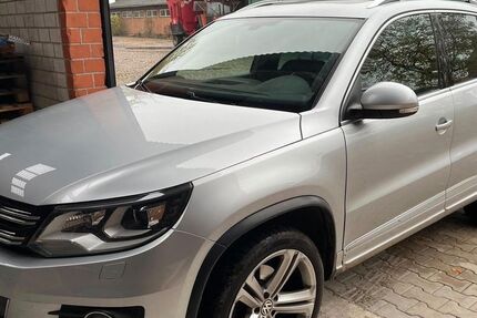 VW Tiguan 125.000 km 13.800 &euro; Groß Oesingen 29393