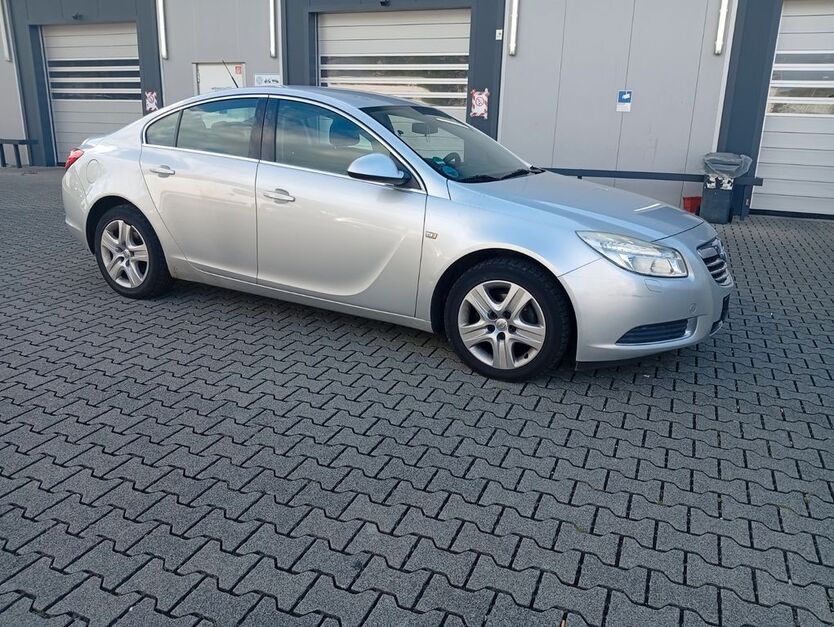 Opel Insignia 203.500 km 2.299 € Hanau 63452