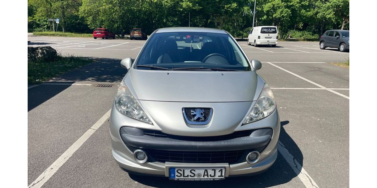 Peugeot 207 40.000 km 3.599 &euro; Wadgassen 66787