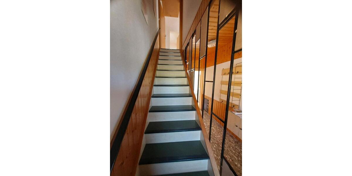 Reihenhaus Pößneck - 6 Zimmer, 112 m&sup2;, 89.000&euro; | Angebot:26656233