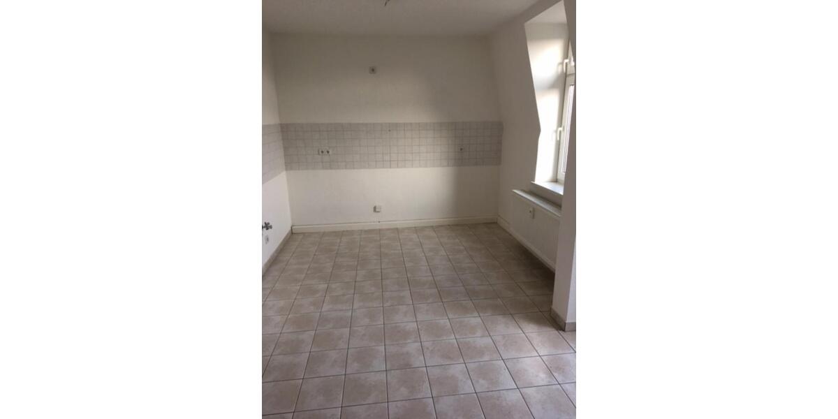 Dachgeschoßwohnung Wurzen - 2.5 Zimmer, 71 m&sup2;, 450&euro; | Angebot:25852116