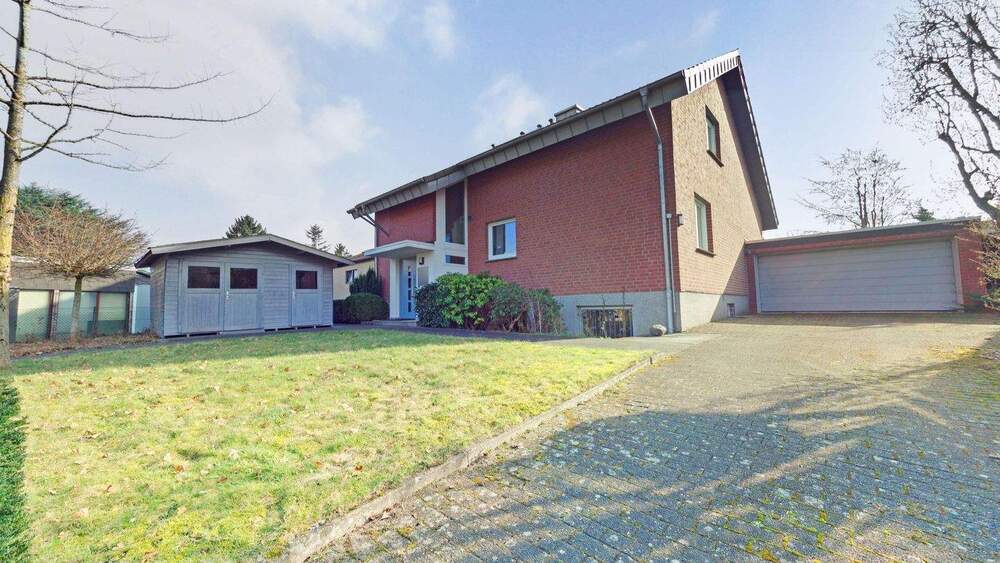 Einfamilienhaus Detmold Heiligenkirchen - 9 Zimmer, 207 m&sup2;, 549.000&euro; | Angebot:25631130