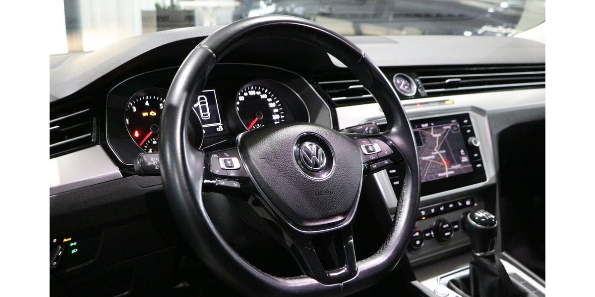 VW Passat 1.4 TSI Comfortline NAVI-DM+APPLE+ANDROID 159.000 km 11.888 &euro; Hamm 59077