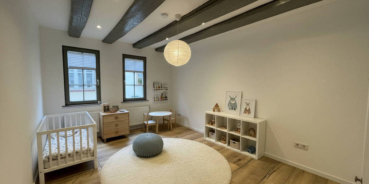 Einfamilienhaus Weinheim - 8 Zimmer, 228 m&sup2;, 875.000&euro; | Angebot:26344040