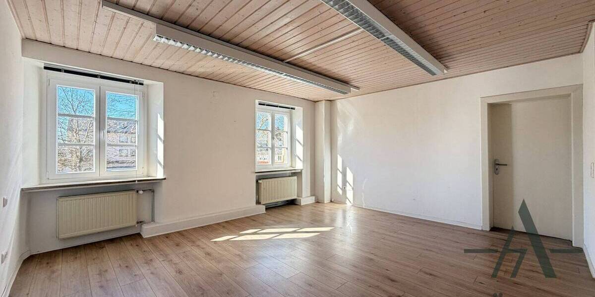 Gewerbeobjekt Speicher - 5 Zimmer, 107 m&sup2;, 1.250&euro; | Angebot:26029431