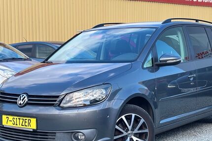 VW Touran 169.874 km 6.499 € Stralsund 18437