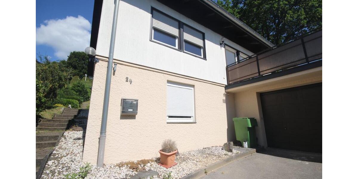 Einfamilienhaus Halver - 6.5 Zimmer, 160 m&sup2;, 1.800&euro; | Angebot:25449514