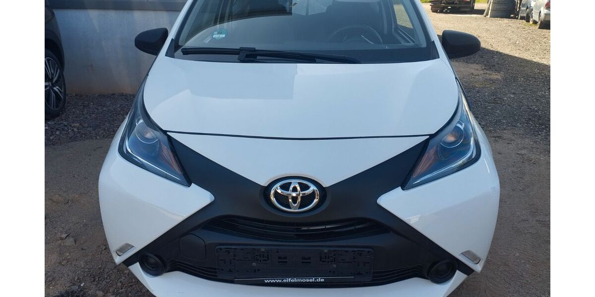 Toyota Aygo (X) 225.000 km 2.850 &euro; Konz-koenen 54329
