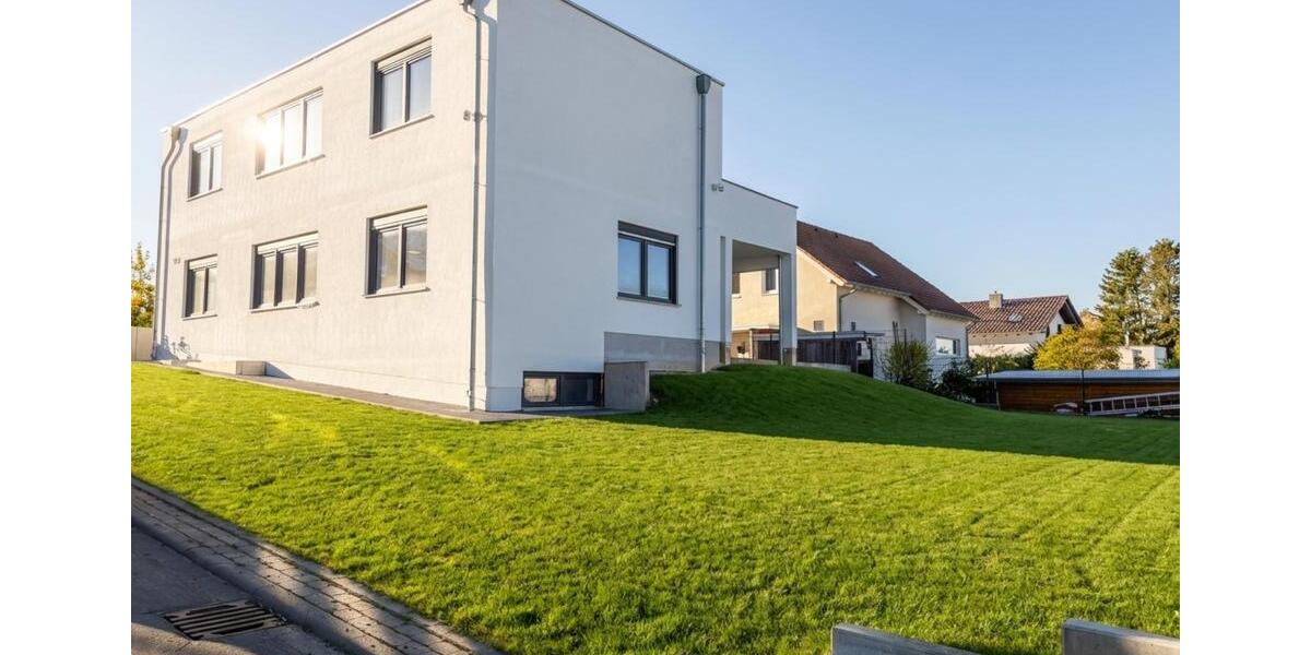 Einfamilienhaus Kassel Bad Wilhelmshöhe - 6.5 Zimmer, 283 m&sup2;, 2.830&euro; | Angebot:25423880