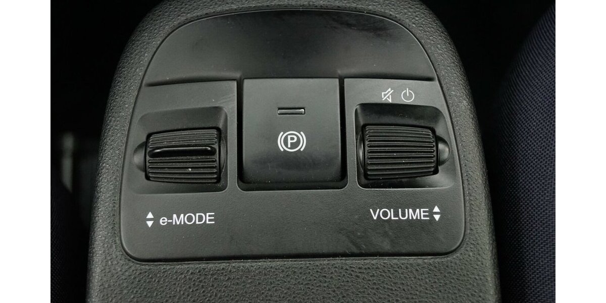 Fiat 500e Action Carplay Android Automatik 1.Hand 20.500 km 13.120 &euro; Lich 35423