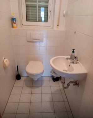 Erdgeschoss Wohnung mit Keller & Garage 4 zimmer