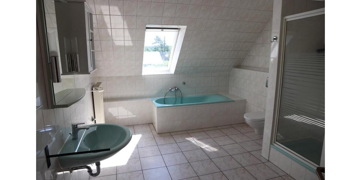 Niedrigenergie- Familienwohnung mit außergewöhnlichem Grundriss 4 zimmer