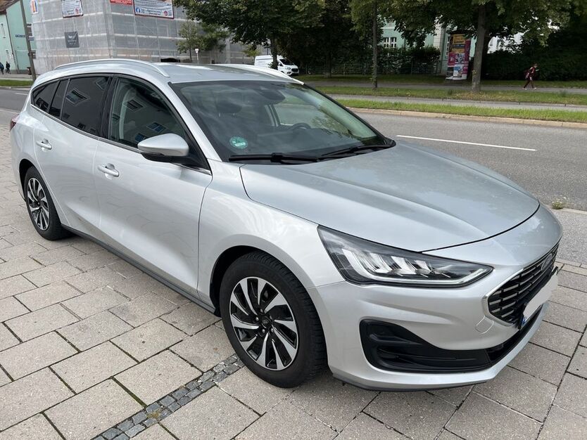 Ford Focus 102.000 km 14.650 € Regensburg 93055