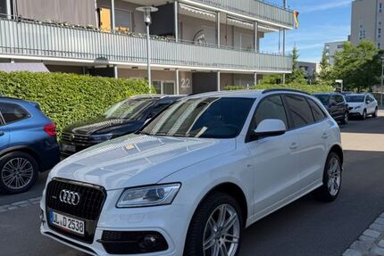 Audi Q5 215.000 km 14.299 &euro; Ulm 89075