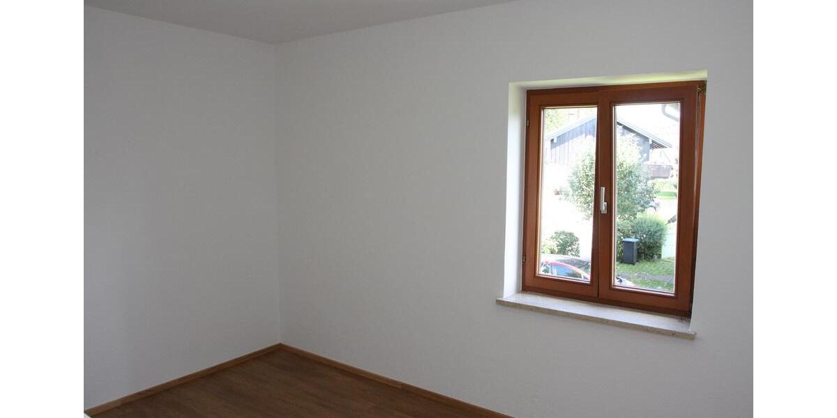Etagenwohnung Siegsdorf - 3 Zimmer, 61 m&sup2;, 820&euro; | Angebot:26382664