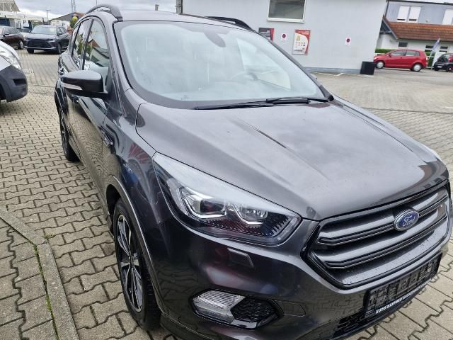 Ford Kuga 101.500 km 18.490 € Hirschaid 96114