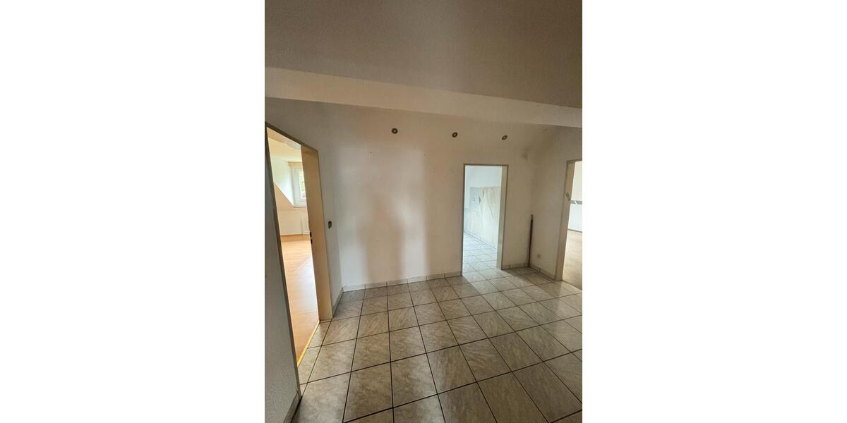 Dachgeschoßwohnung Köln Mülheim - 5 Zimmer, 105 m&sup2;, 360.000&euro; | Angebot:26676591