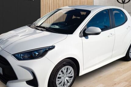 Toyota Yaris 34.444 km 17.990 € Frankfurt(Oder) 15236
