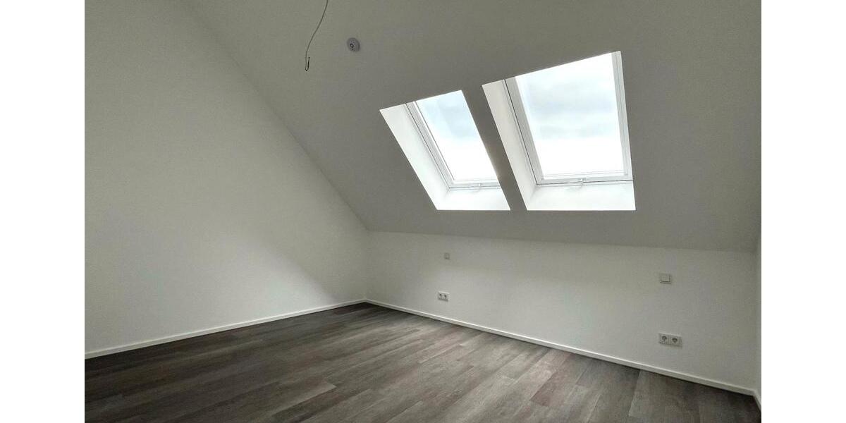 Einfamilienhaus Böblingen Dagersheim - 2.5 Zimmer, 93 m&sup2;, 1.700&euro; | Angebot:26267556