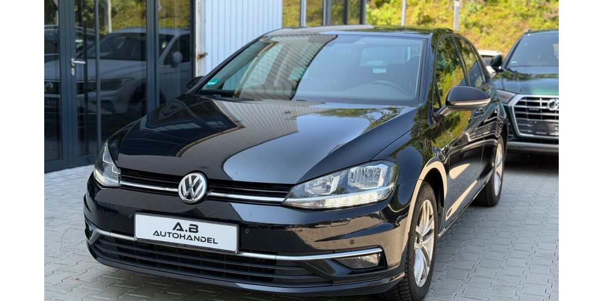 VW Golf 142.350 km 12.590 &euro; Wilden (Siegerland) 57234