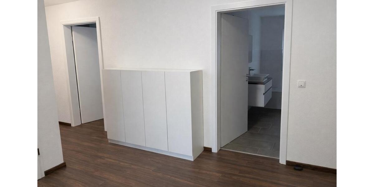 Erdgeschoßwohnung Trossingen - 4.5 Zimmer, 99 m&sup2;, 490.000&euro; | Angebot:26305463