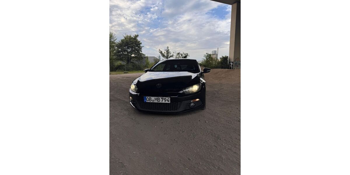 VW Scirocco 161.621 km 7.500 &euro; Oberhausen 46149