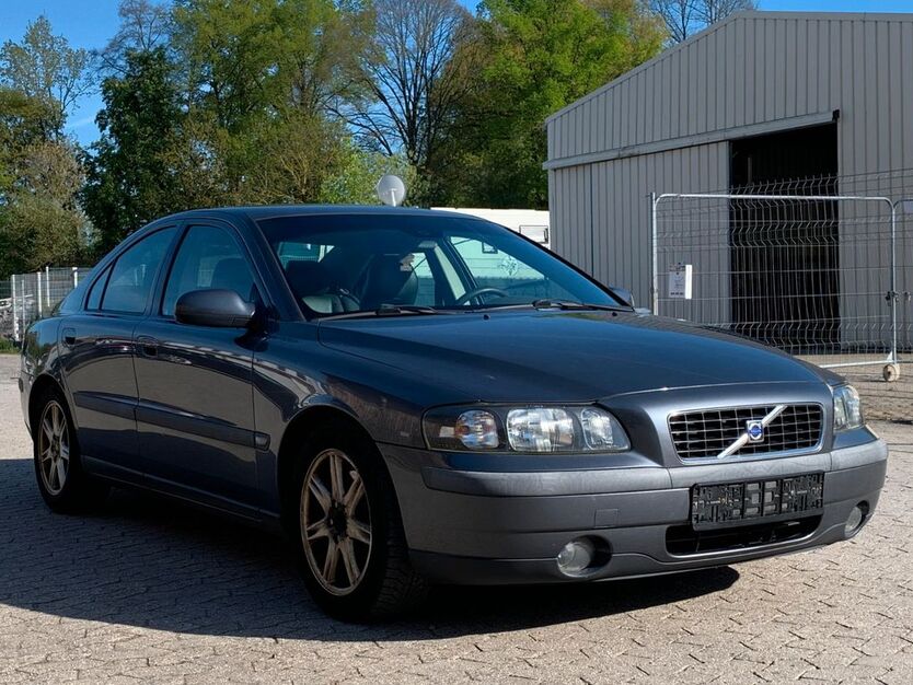 Volvo S60 274.195 km 1.990 € Mechernich 53894
