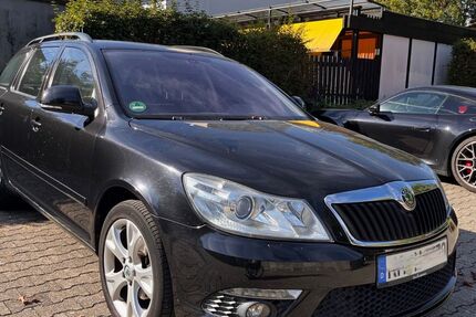 Skoda Octavia 238.000 km 5.200 &euro; Karlsruhe 76139
