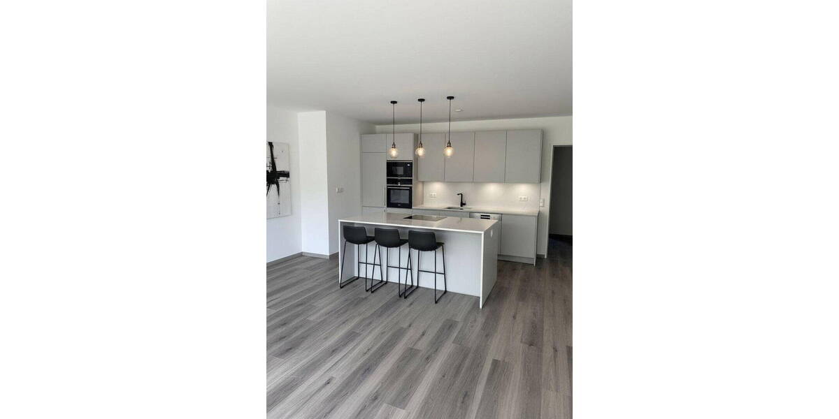 Etagenwohnung Düsseldorf Oberkassel - 2 Zimmer, 74 m&sup2;, 1.097&euro; | Angebot:26329682