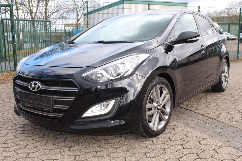 i30