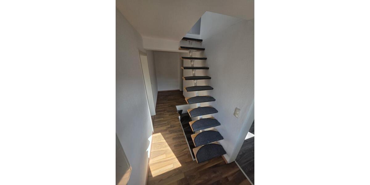 Einfamilienhaus Göllheim - 7 Zimmer, 130 m&sup2;, 259.000&euro; | Angebot:27158203