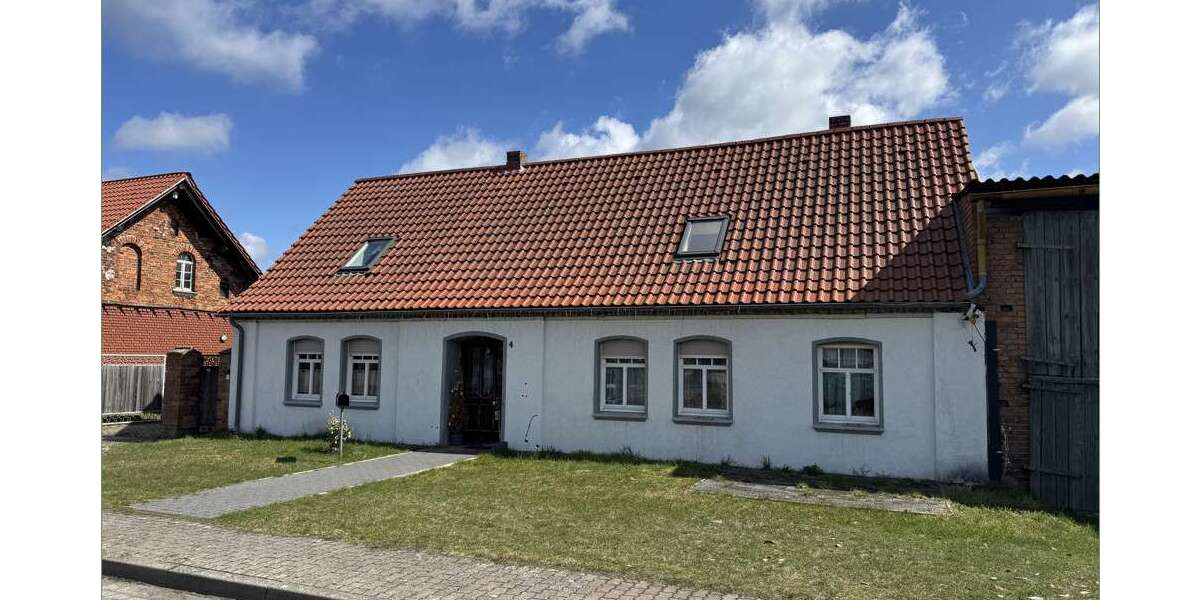 Einfamilienhaus Klötze - 5 Zimmer, 110 m&sup2;, 69.000&euro; | Angebot:27090544