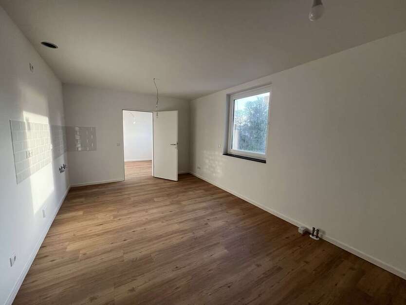 Wohnung zum Mieten in Düren 1.095 € 121 m²
